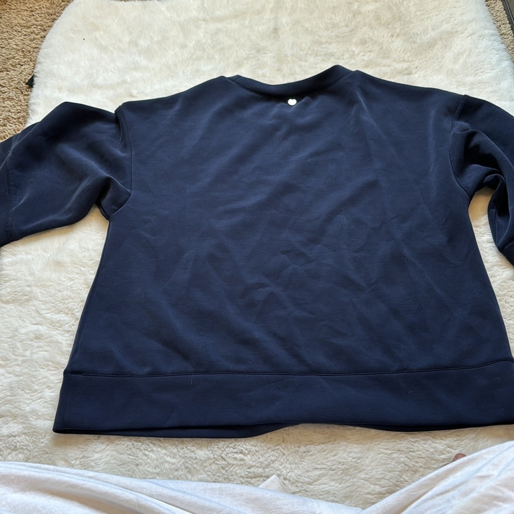 Crewneck - Picture 2 of 2
